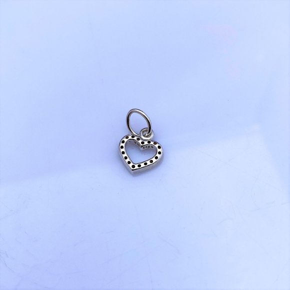 Pandora Be My Valentine Heart cz charm - Picture 2 of 2